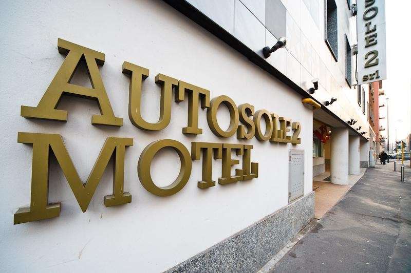 Autosole 2 Hotell Milano Eksteriør bilde